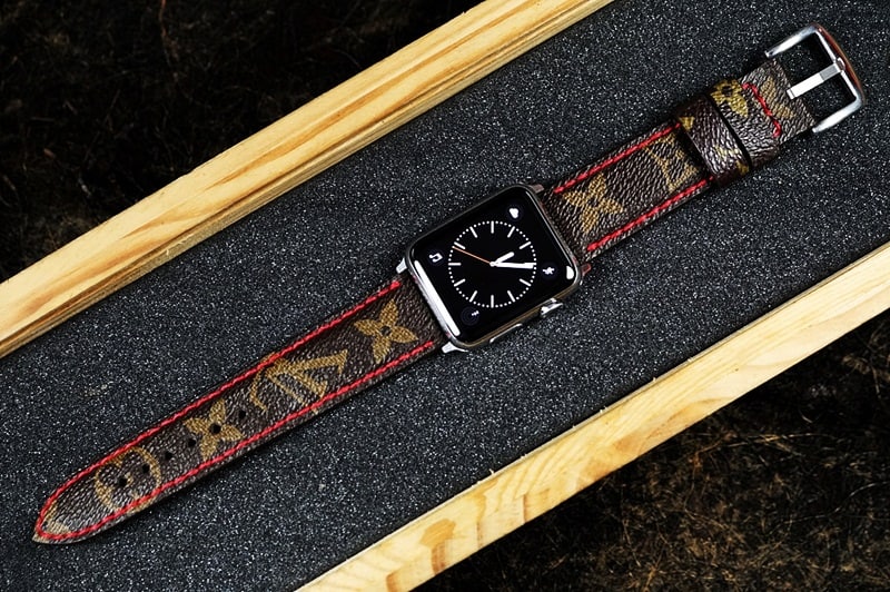This custom made Louis Vuitton Apple Watch band looks real nice