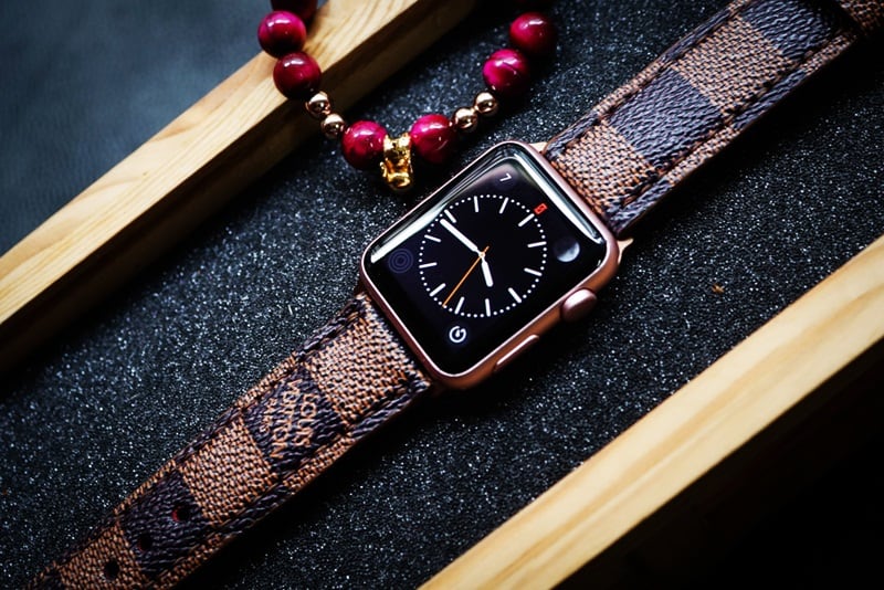 Apple Watch Louis Vuitton Face | IQS Executive